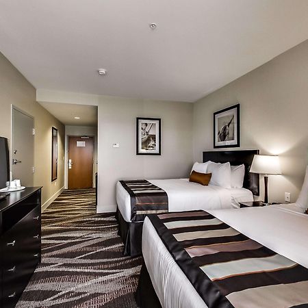 Radisson Hotel Edmonton Airport Ледюк Екстер'єр фото