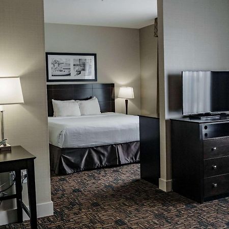 Radisson Hotel Edmonton Airport Ледюк Екстер'єр фото