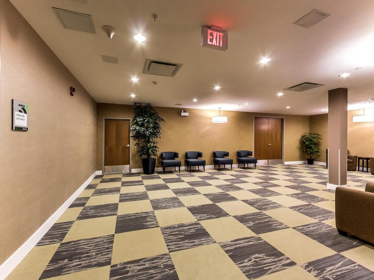 Radisson Hotel Edmonton Airport Ледюк Екстер'єр фото