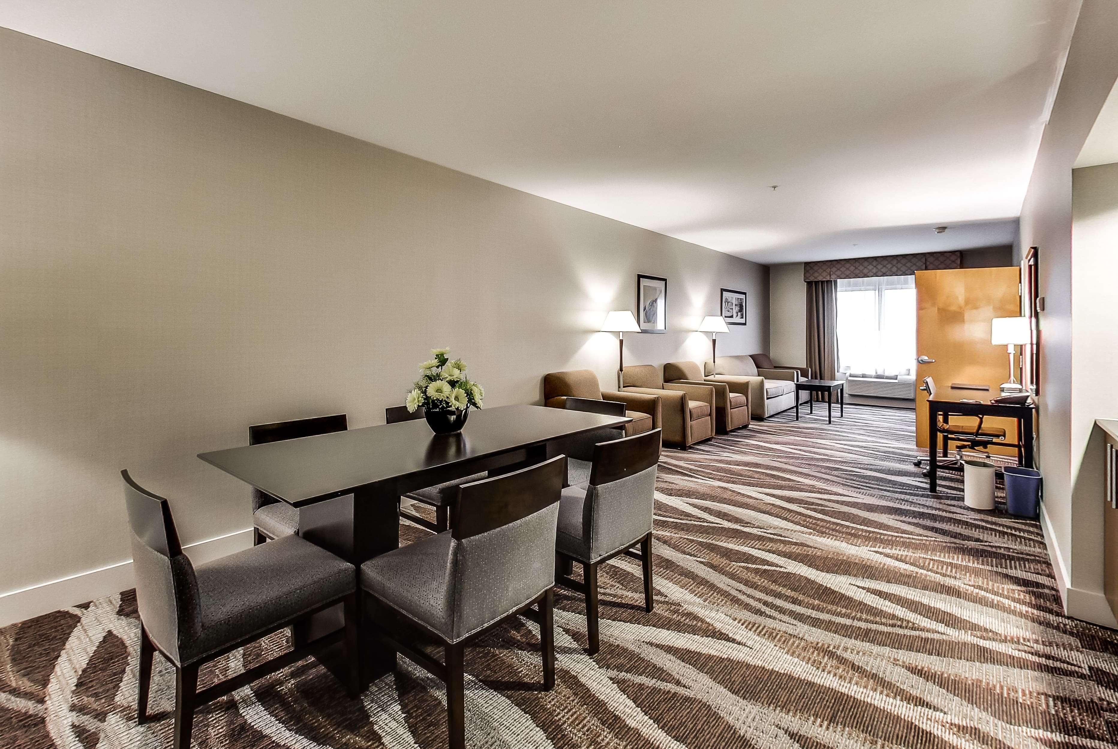 Radisson Hotel Edmonton Airport Ледюк Екстер'єр фото