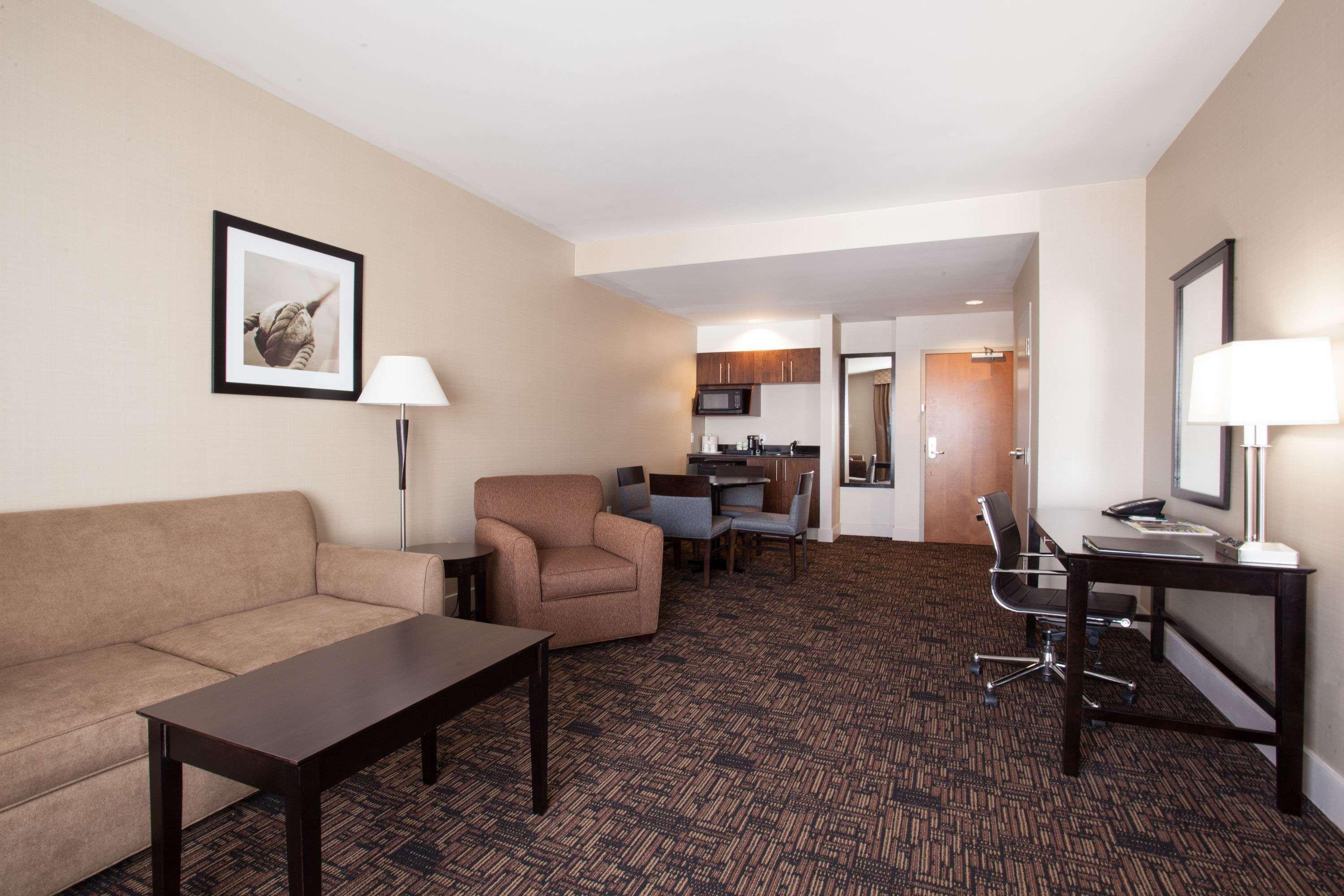 Radisson Hotel Edmonton Airport Ледюк Екстер'єр фото