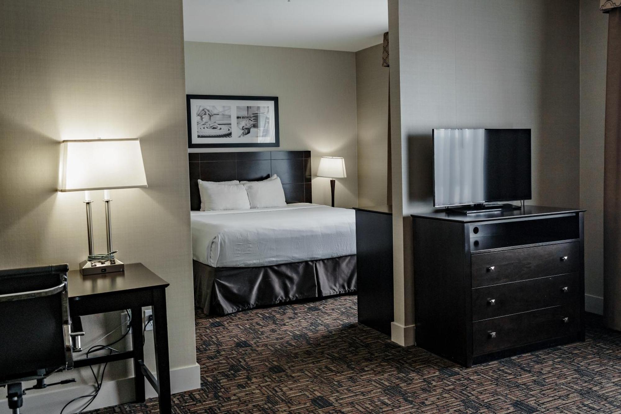 Radisson Hotel Edmonton Airport Ледюк Екстер'єр фото