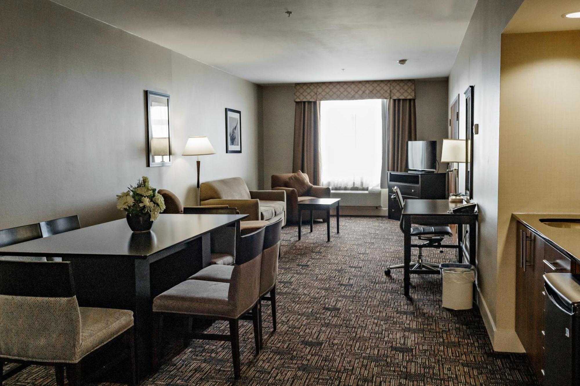 Radisson Hotel Edmonton Airport Ледюк Екстер'єр фото