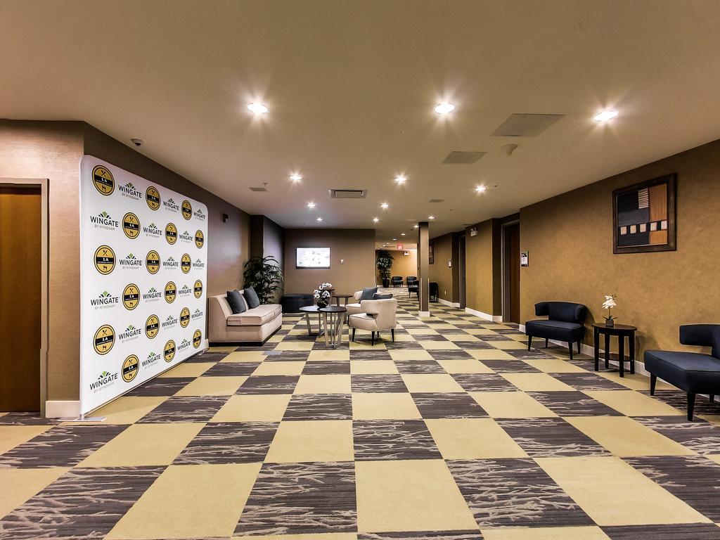 Radisson Hotel Edmonton Airport Ледюк Екстер'єр фото