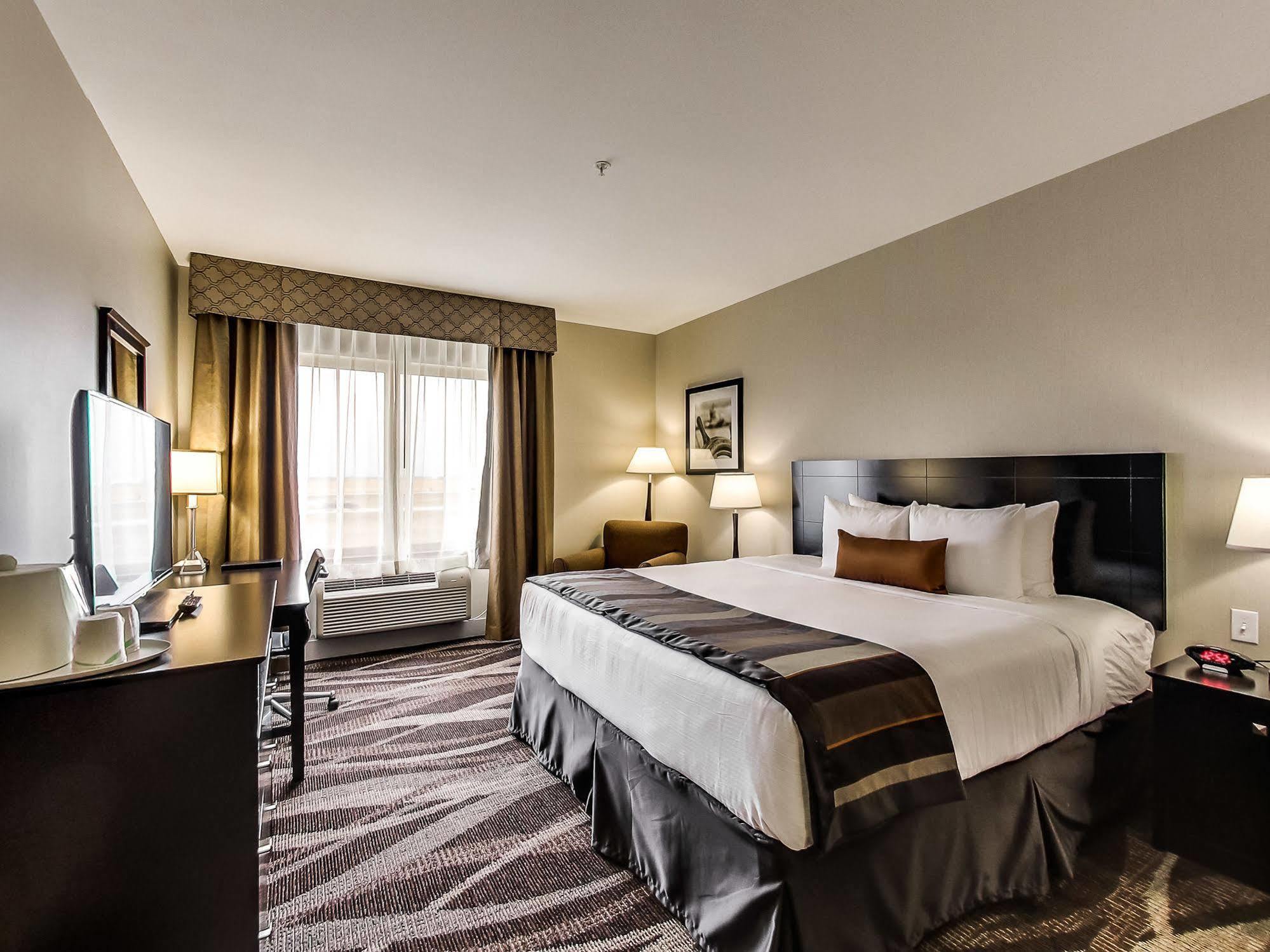 Radisson Hotel Edmonton Airport Ледюк Екстер'єр фото