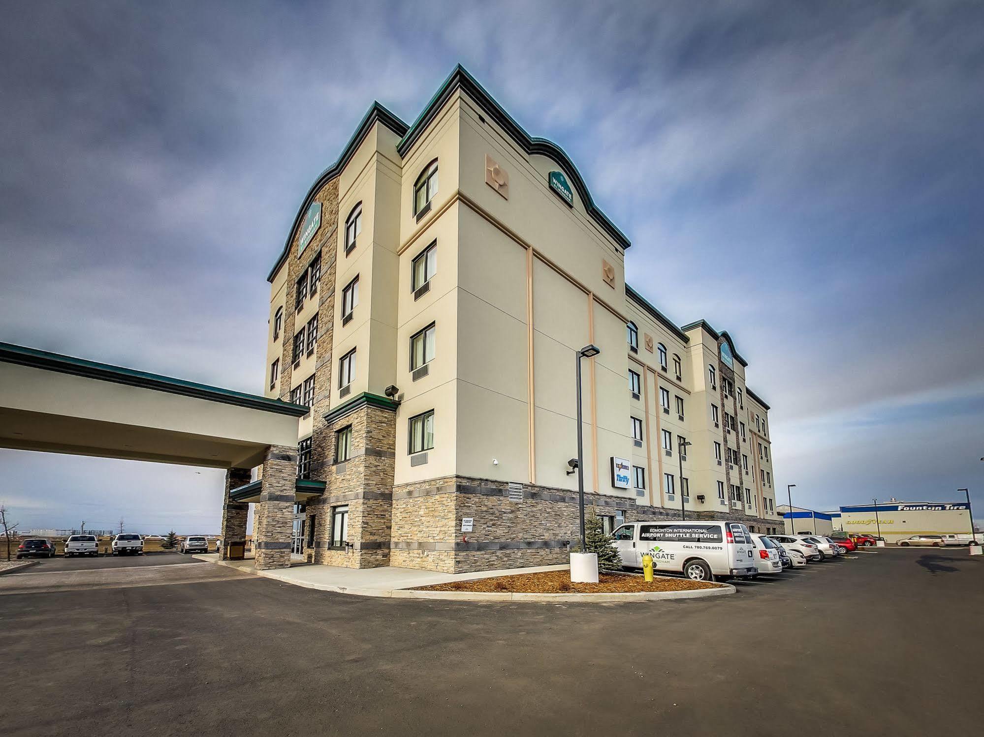 Radisson Hotel Edmonton Airport Ледюк Екстер'єр фото