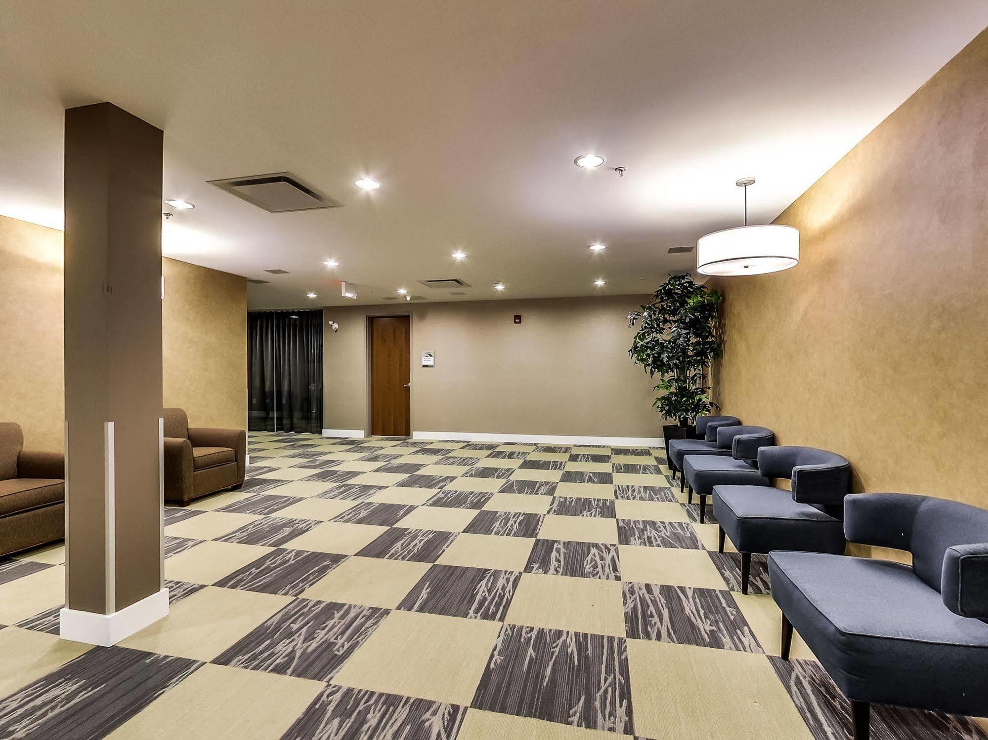 Radisson Hotel Edmonton Airport Ледюк Екстер'єр фото